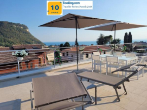 Garda view - Nuovo appartamento con solarium vista lago